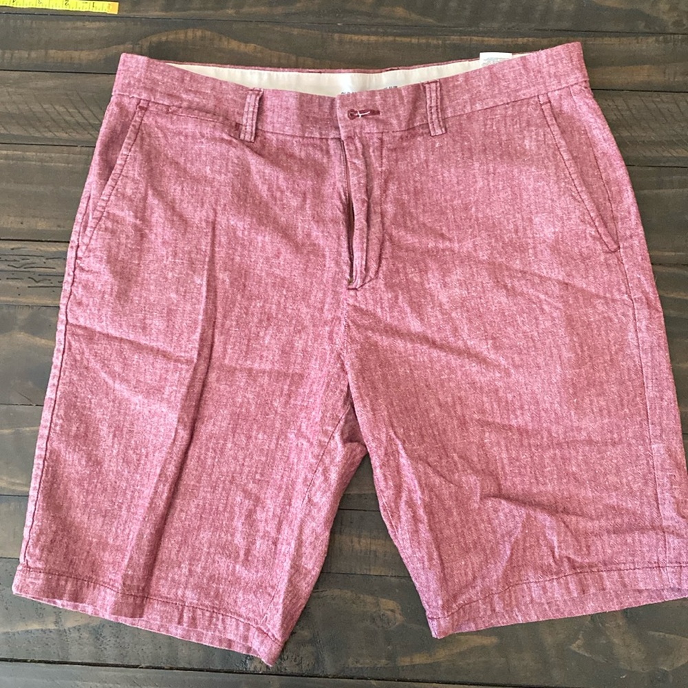 OLD NAVY Red Twill Shorts size 33